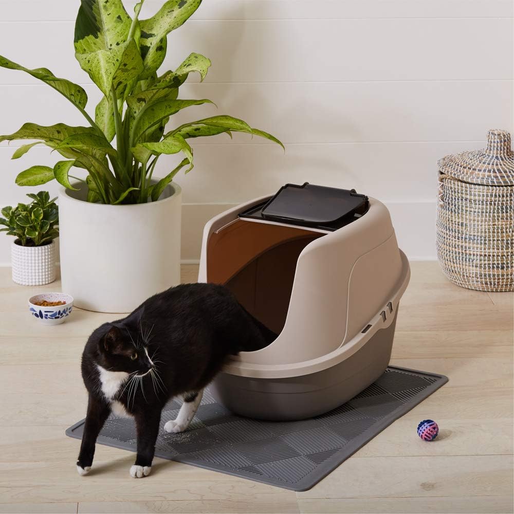 Amazon Basics No-Mess Hooded Enclosed Cat Litter Box, Large, Multicolor, 24 in x 18 in x 17 in