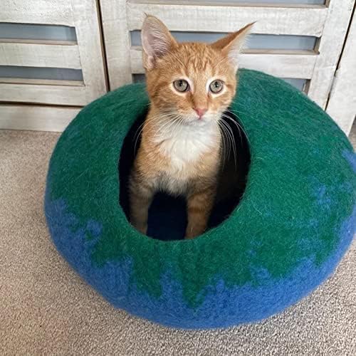 Woolygon Premium Felt Cat Cave Bed – Wool Kitty Beds Handcrafted Kitten Caves Bed for Indoor Cats - Made from 100% Eco-Friendly Merino Wool, Foldable Cat Hidewawy Covered Cat Houses (Emerald Indigo)
