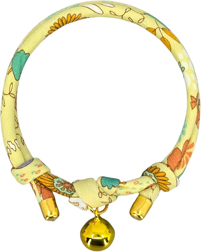 Halloween Cotton Cat Collar with Bell – Adjustable Slip-On Design, No Buckle, Lightweight Rope Collar for Kittens, Indoor Cats, and Small Pets (Amber)