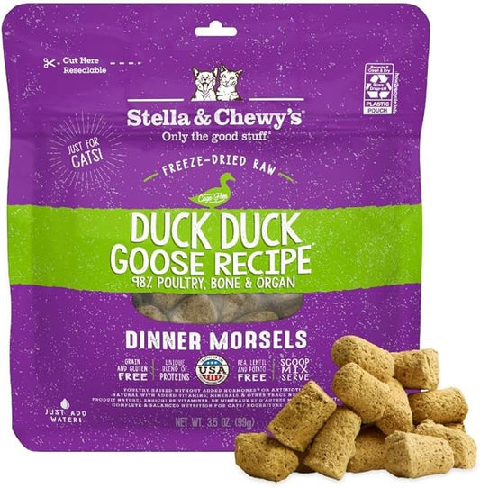 Stella & Chewy's Freeze-Dried Raw Cat Dinner Morsels - Premium Duck & Goose Recipe with 98% Cage-Free Poultry & Organs - Natural Grain-Free Cat & Kitten Food - Made in USA - 3.5 oz