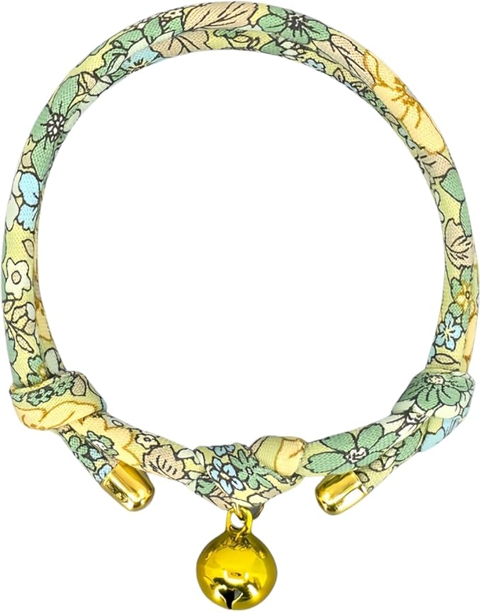 Handmade Cotton Cat Collar with Bell – Adjustable Slip-On Design, No Buckle, Lightweight Rope Collar for Kittens, Indoor Cats, and Small Pets (Lime)