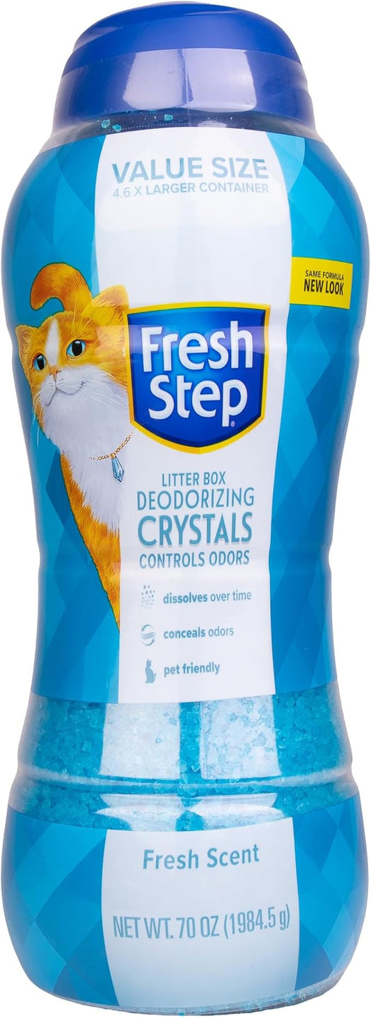 Fresh Step Cat Litter Crystals in Fresh Scent - Cat Litter Box Deodorizer - Combats Odors and Neutralizes Smells to Keep Your Home Clean, Value Size, 70 Ounce
