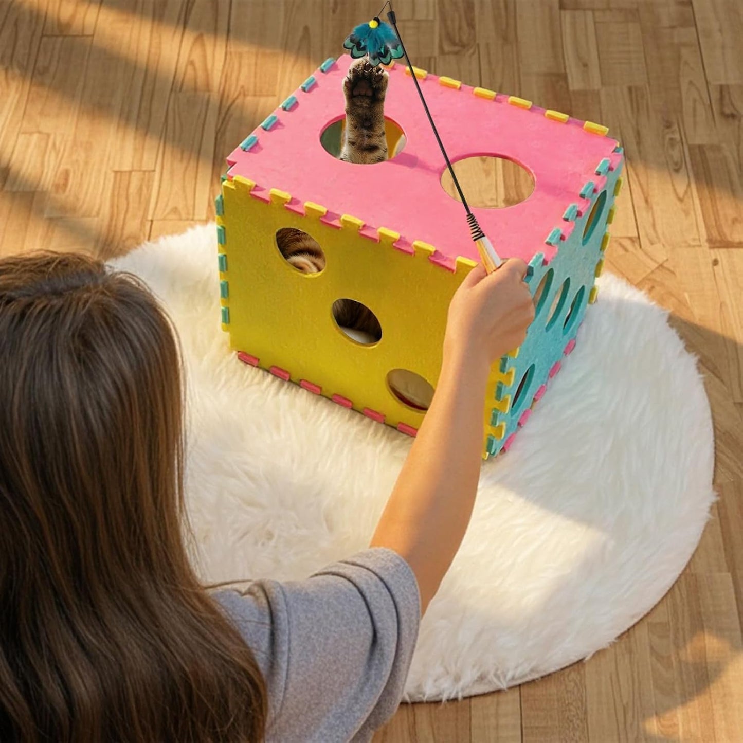 Cat Houses for Indoor Cats, Cute Cat Bed Cave with Soft Pillow, Cat Cube for Multiple Large Cats, Fun Dice Shaped, 17 Inches