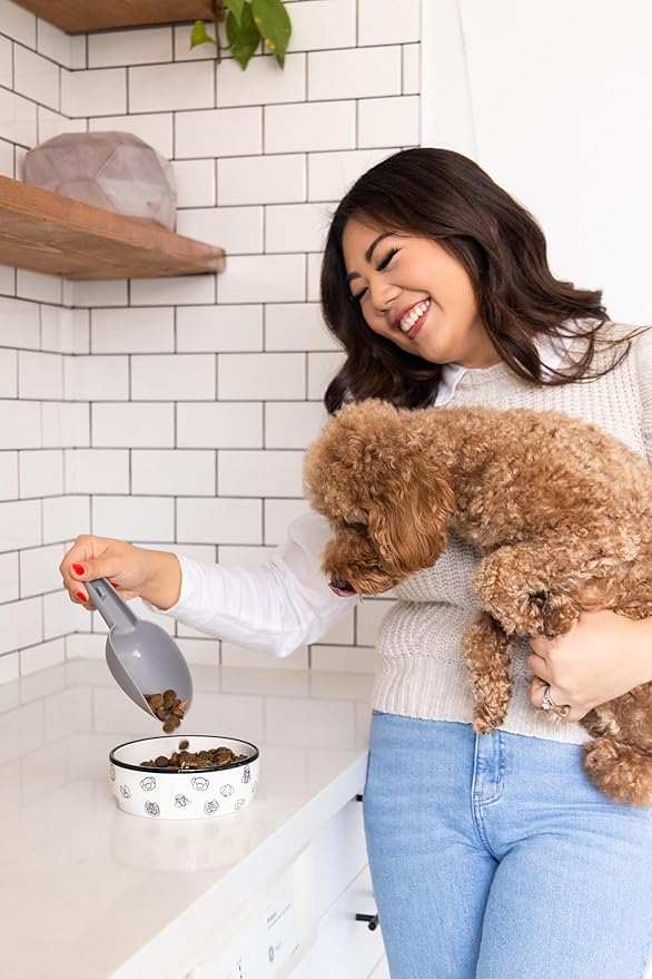 Pearhead Ceramic Dog Faces Dog Bowl, Holds 2 Cups, Stoneware Food and Water Dish for Dogs up to 20 lbs, Microwave and Dishwasher Safe, Small/Medium