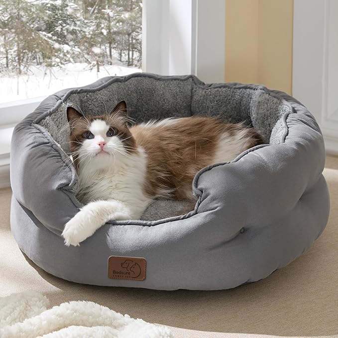 Bedsure Self Warming Cat Bed - Round Cat Beds for Indoor Cats, Washable Pet Bed for Puppy and Kitten with Slip-Resistant Bottom, 20 Inches, Self Warming Grey, Non-Electric